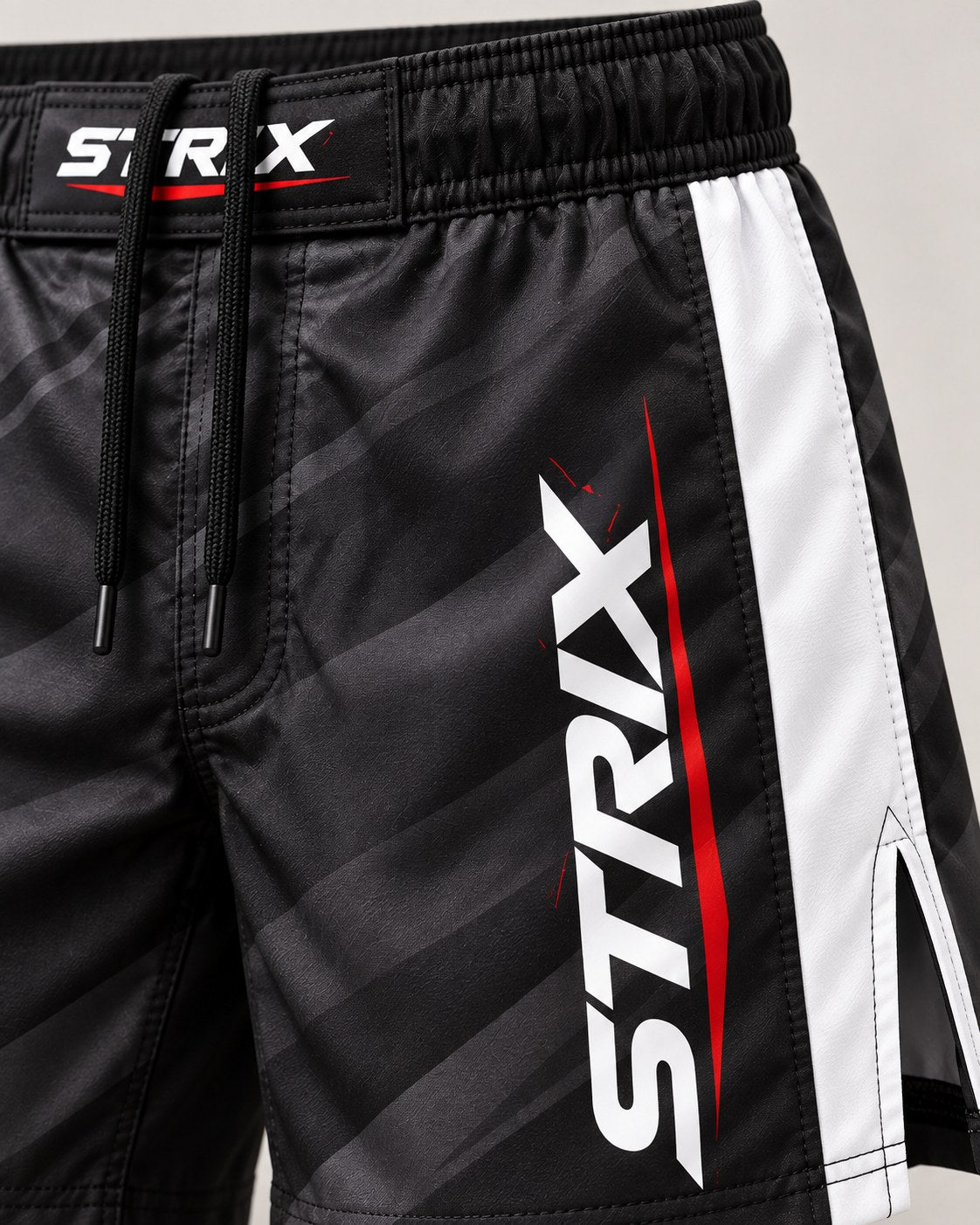 STRiX Black short - detail view