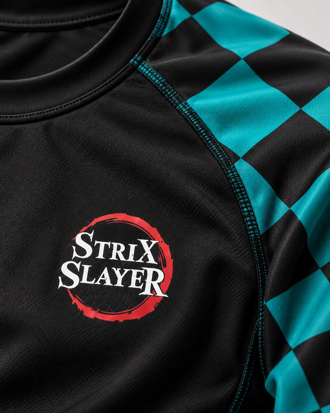 Strix Slayer - fabric and seam detail